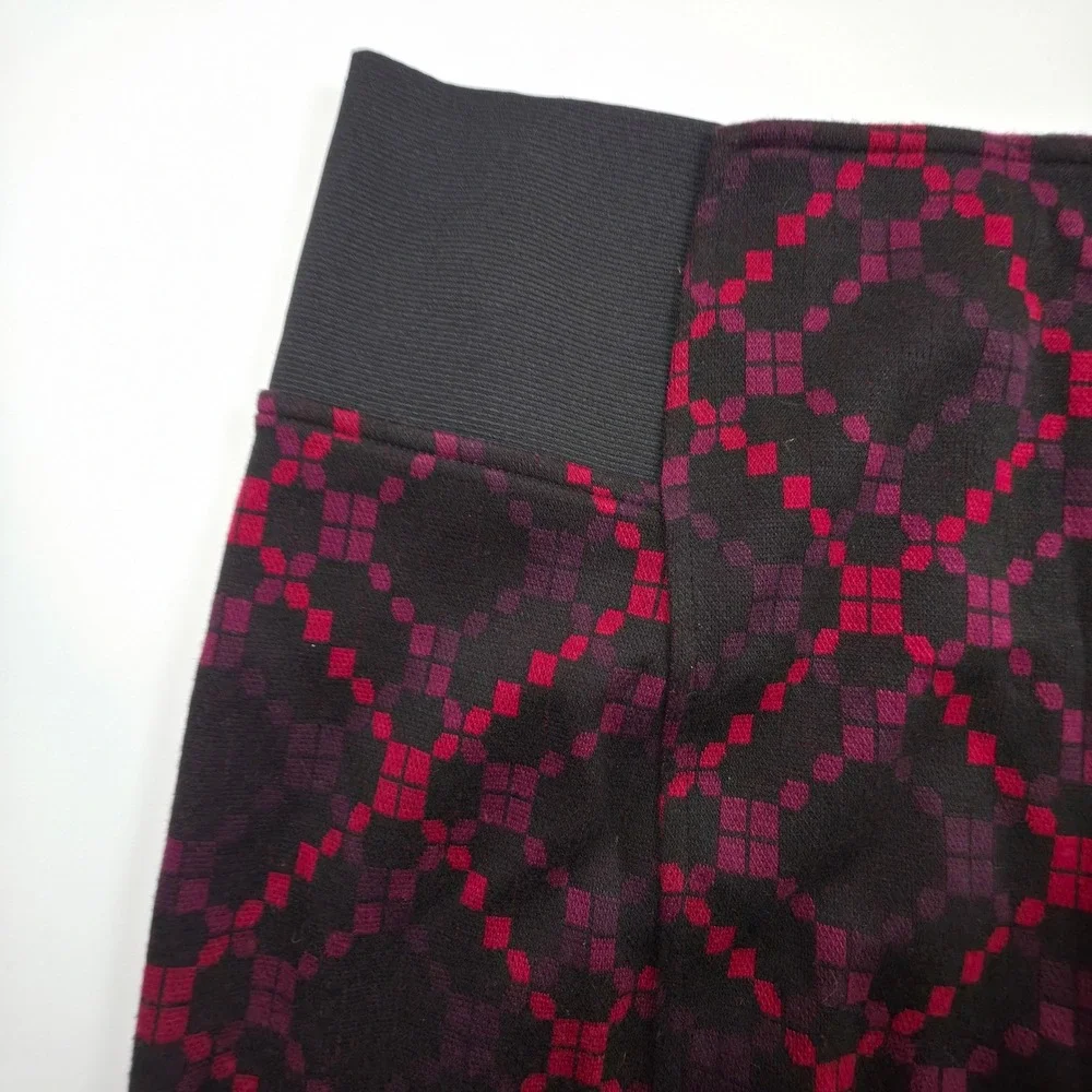 Free People Mini Skirt Womens M Burgundy Black Geometric‎ Diamond Knit Stretch